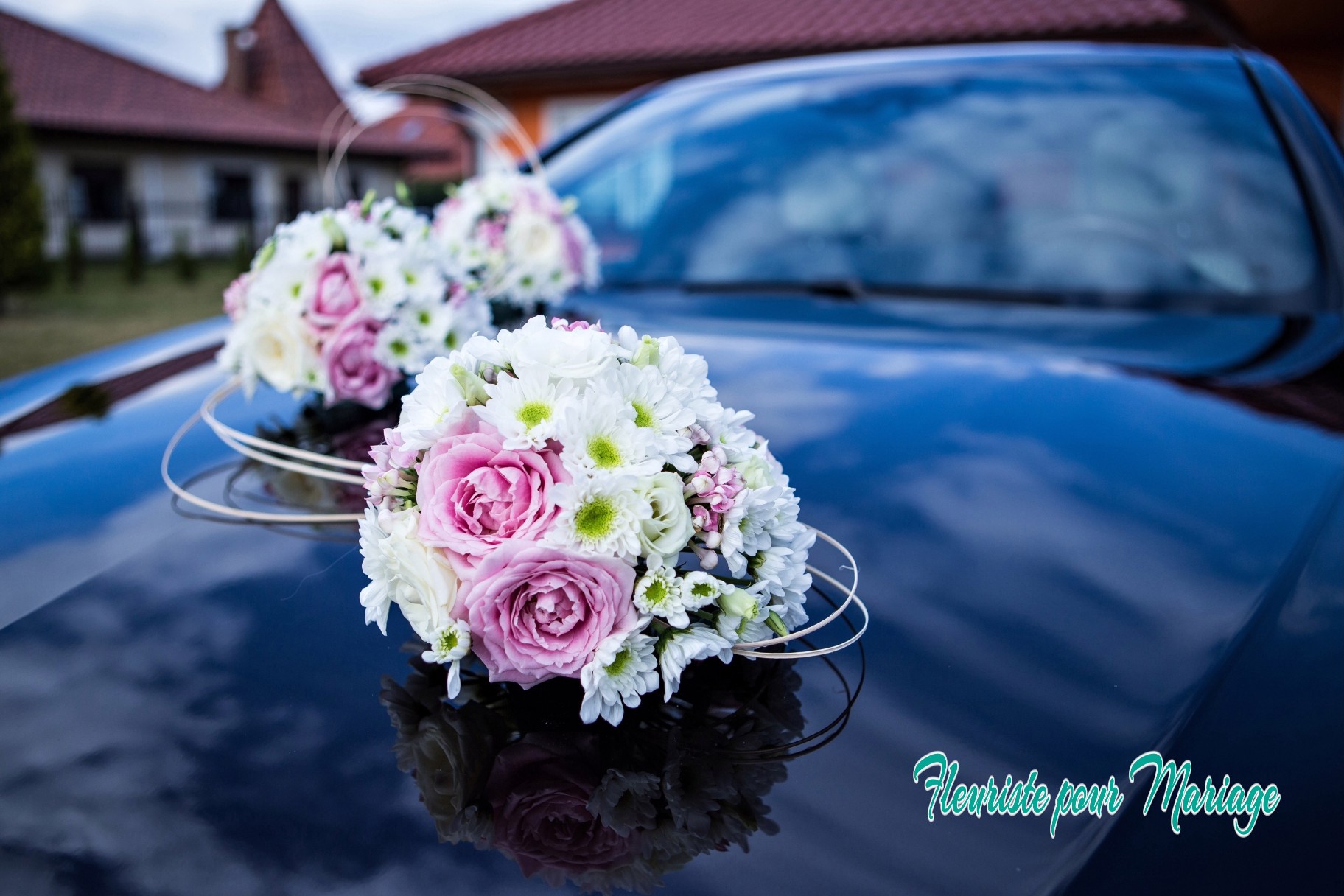 DÉCORATION FLORALE VOITURE DES MARIÉS CHATEAUNEUF DE GRASSE - FLEURISTE MARIAGE CHATEAUNEUF DE GRASSE - FLEURS MARIAGE CHATEAUNEUF DE GRASSE